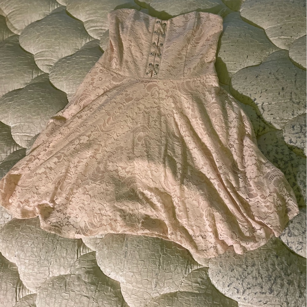Strapless dress